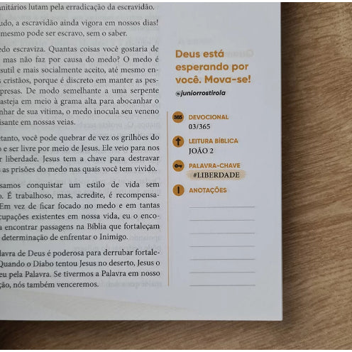 Livro Café com Deus Pai - Porções diárias de Renovação